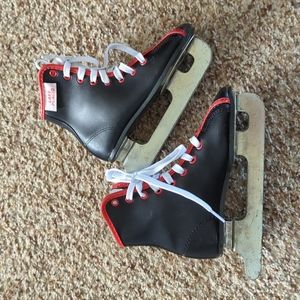 Kids ice skates size 10
